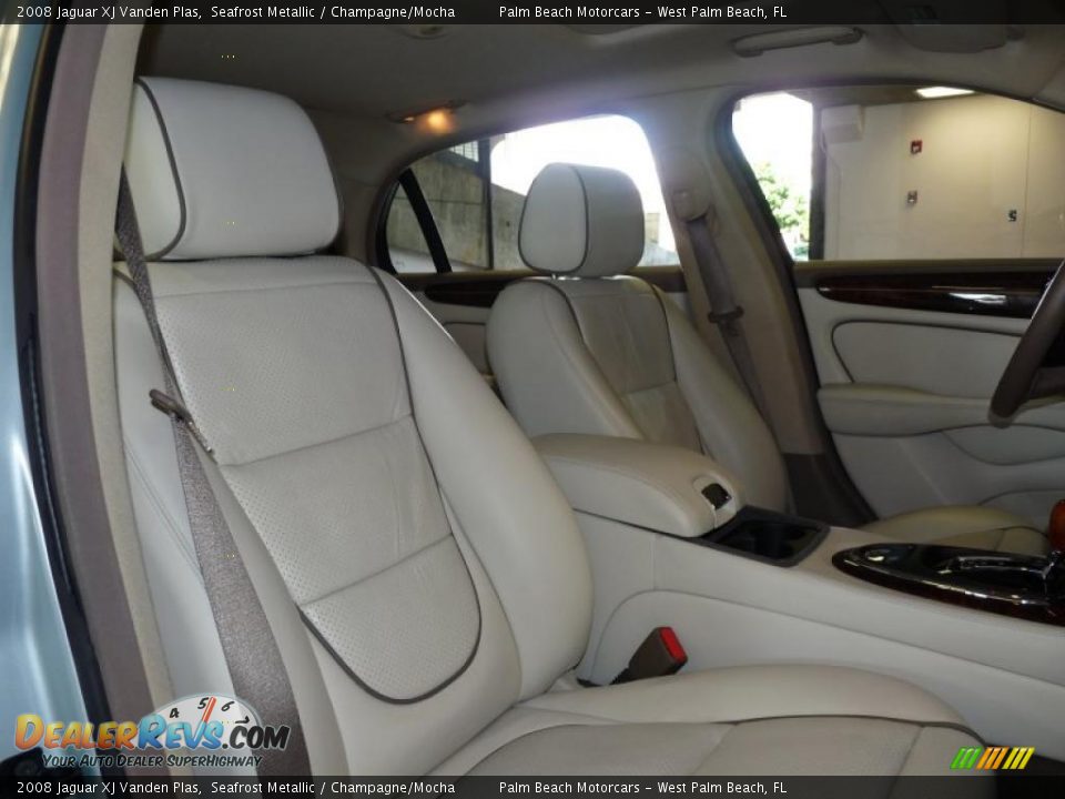 2008 Jaguar XJ Vanden Plas Seafrost Metallic / Champagne/Mocha Photo #32