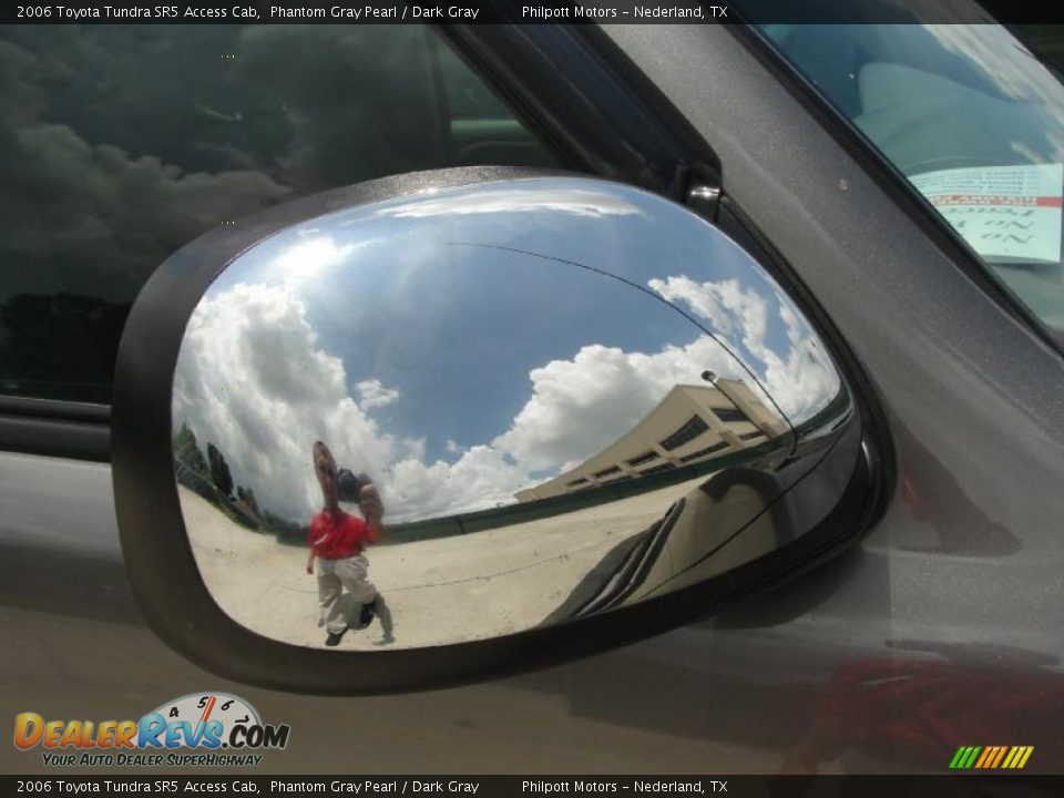 2006 Toyota Tundra SR5 Access Cab Phantom Gray Pearl / Dark Gray Photo #16
