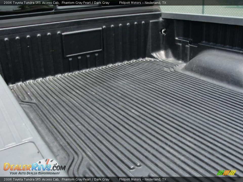 2006 Toyota Tundra SR5 Access Cab Phantom Gray Pearl / Dark Gray Photo #24