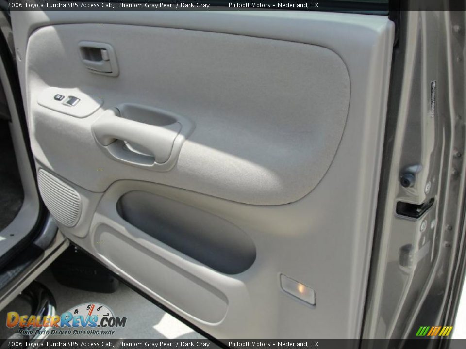 2006 Toyota Tundra SR5 Access Cab Phantom Gray Pearl / Dark Gray Photo #27