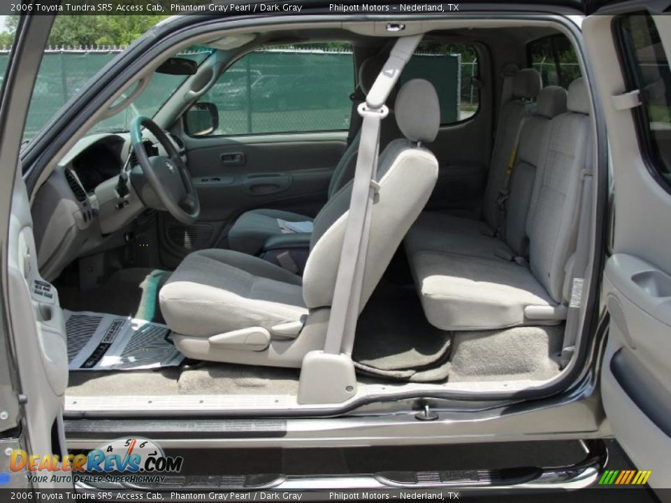 2006 Toyota Tundra SR5 Access Cab Phantom Gray Pearl / Dark Gray Photo #32