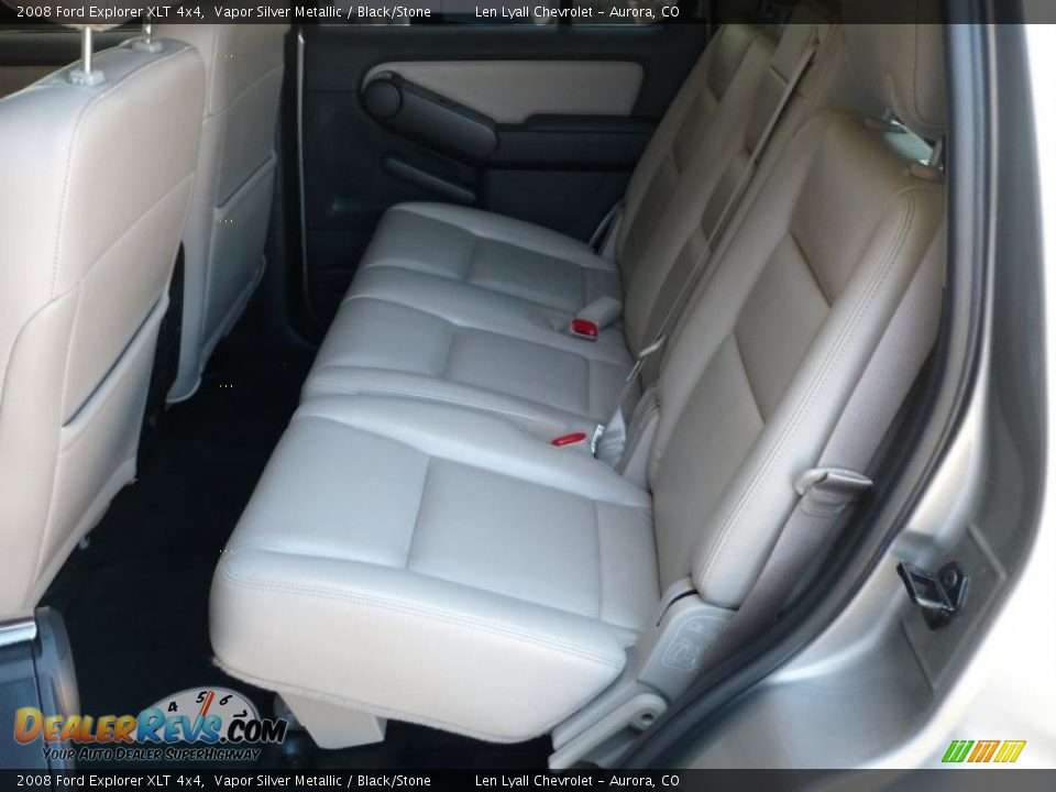 2008 Ford Explorer XLT 4x4 Vapor Silver Metallic / Black/Stone Photo #10