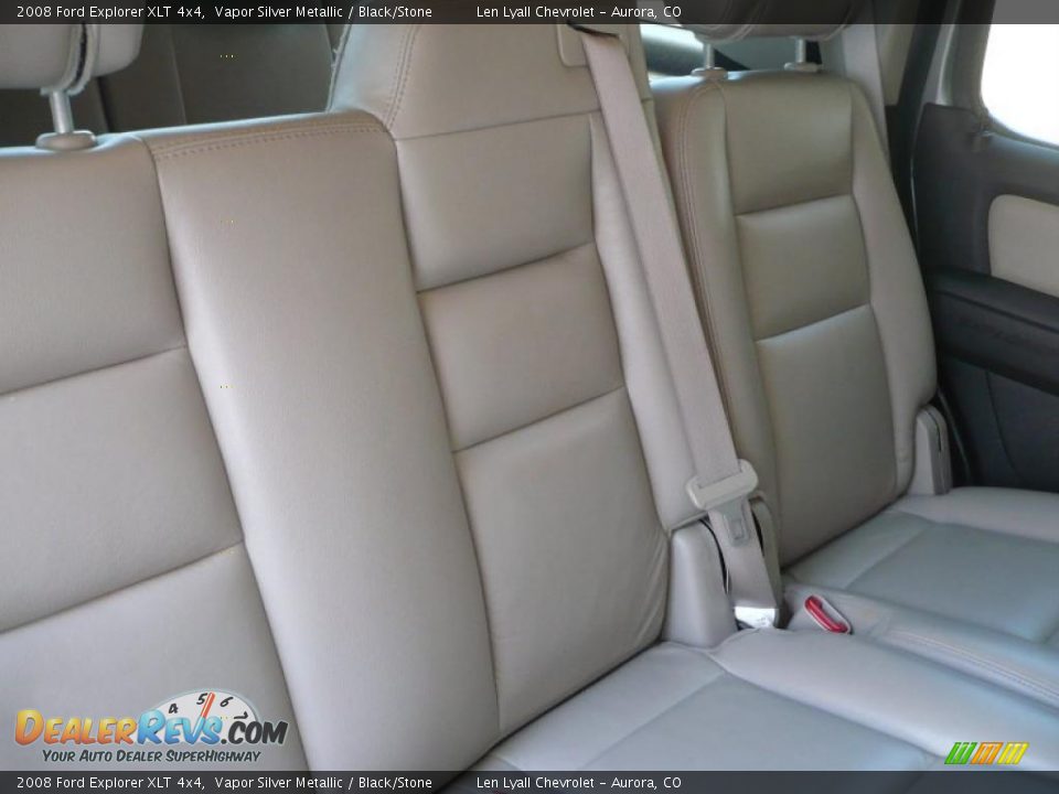 2008 Ford Explorer XLT 4x4 Vapor Silver Metallic / Black/Stone Photo #16
