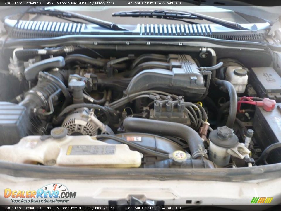 2008 Ford Explorer XLT 4x4 Vapor Silver Metallic / Black/Stone Photo #19