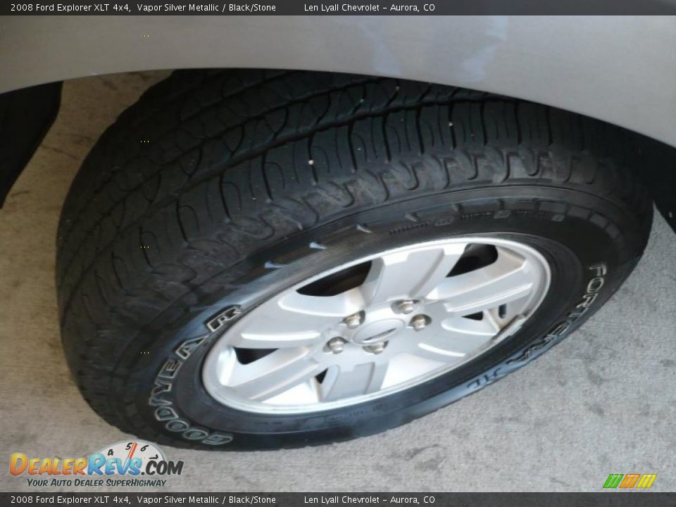 2008 Ford Explorer XLT 4x4 Vapor Silver Metallic / Black/Stone Photo #21