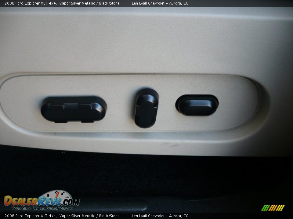 2008 Ford Explorer XLT 4x4 Vapor Silver Metallic / Black/Stone Photo #22