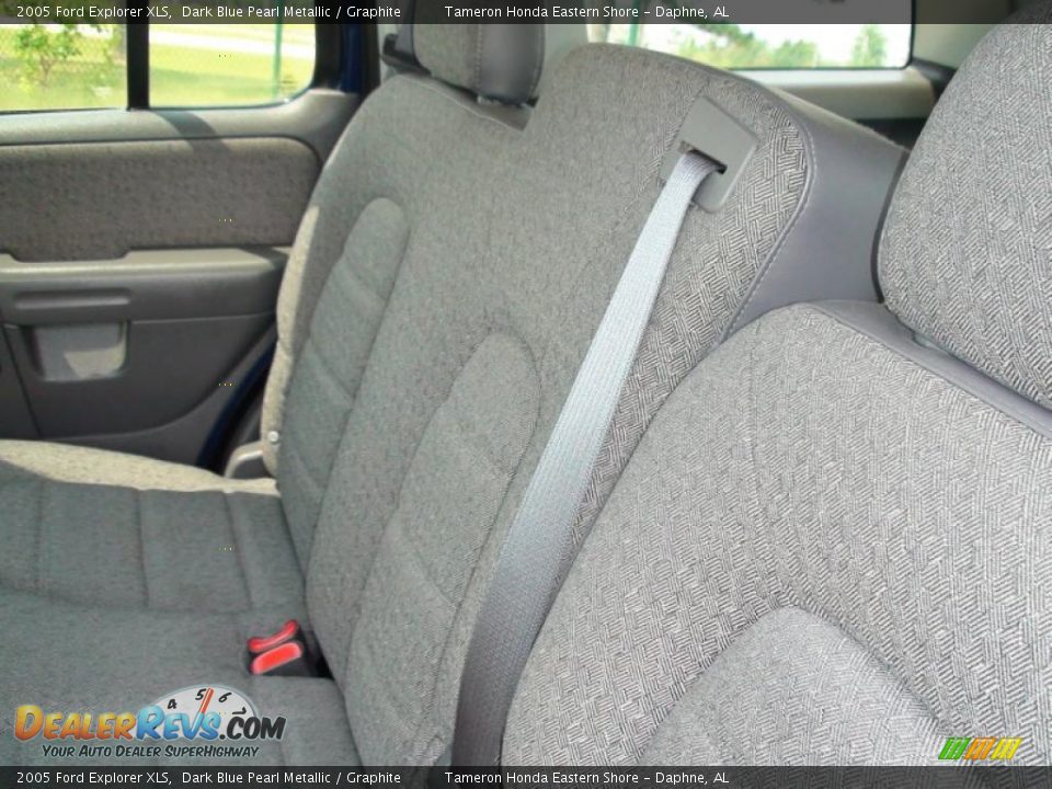 2005 Ford Explorer XLS Dark Blue Pearl Metallic / Graphite Photo #32