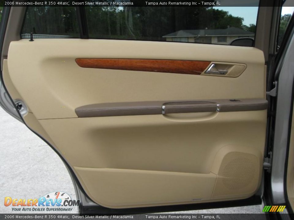2006 Mercedes-Benz R 350 4Matic Desert Silver Metallic / Macadamia Photo #21