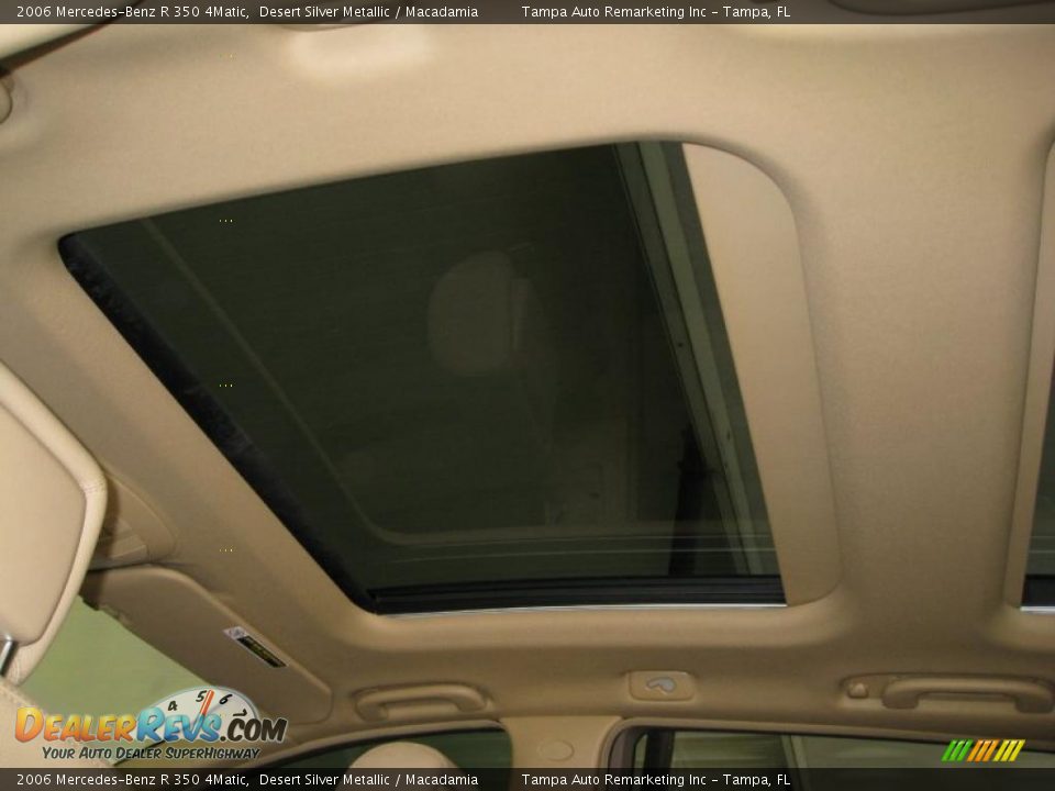 2006 Mercedes-Benz R 350 4Matic Desert Silver Metallic / Macadamia Photo #30