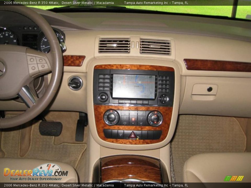 2006 Mercedes-Benz R 350 4Matic Desert Silver Metallic / Macadamia Photo #32
