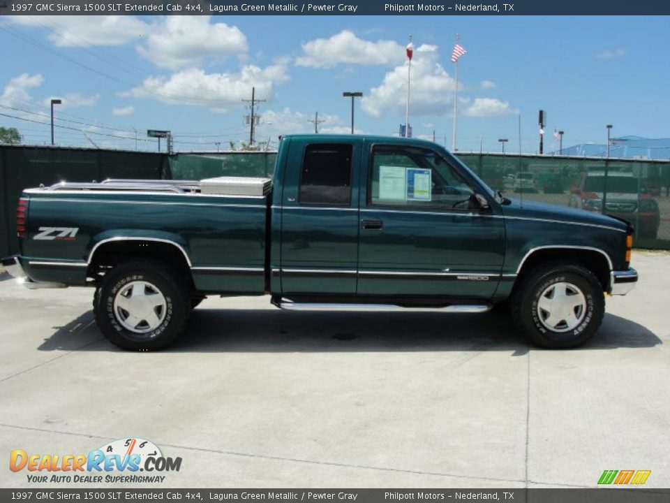 1997 GMC Sierra 1500 SLT Extended Cab 4x4 Laguna Green Metallic / Pewter Gray Photo #2