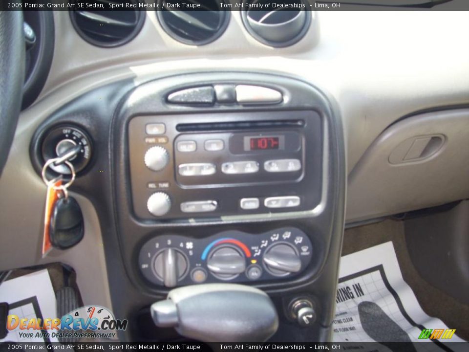 2005 Pontiac Grand Am SE Sedan Sport Red Metallic / Dark Taupe Photo #4