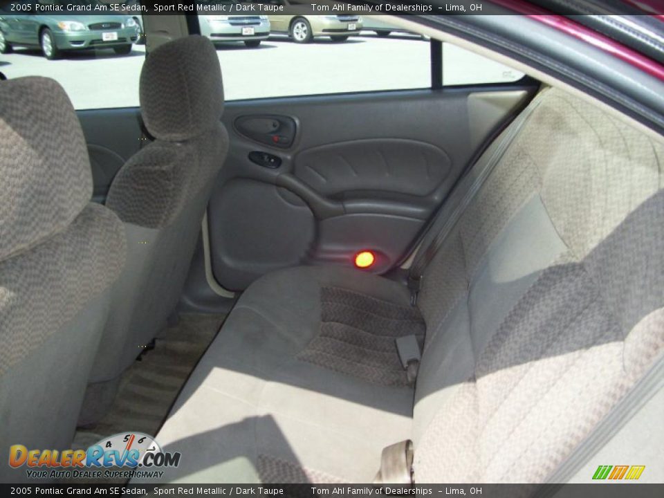 2005 Pontiac Grand Am SE Sedan Sport Red Metallic / Dark Taupe Photo #7