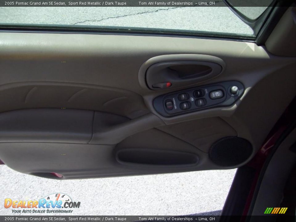 2005 Pontiac Grand Am SE Sedan Sport Red Metallic / Dark Taupe Photo #8