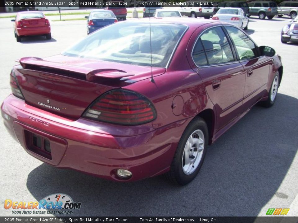 2005 Pontiac Grand Am SE Sedan Sport Red Metallic / Dark Taupe Photo #16