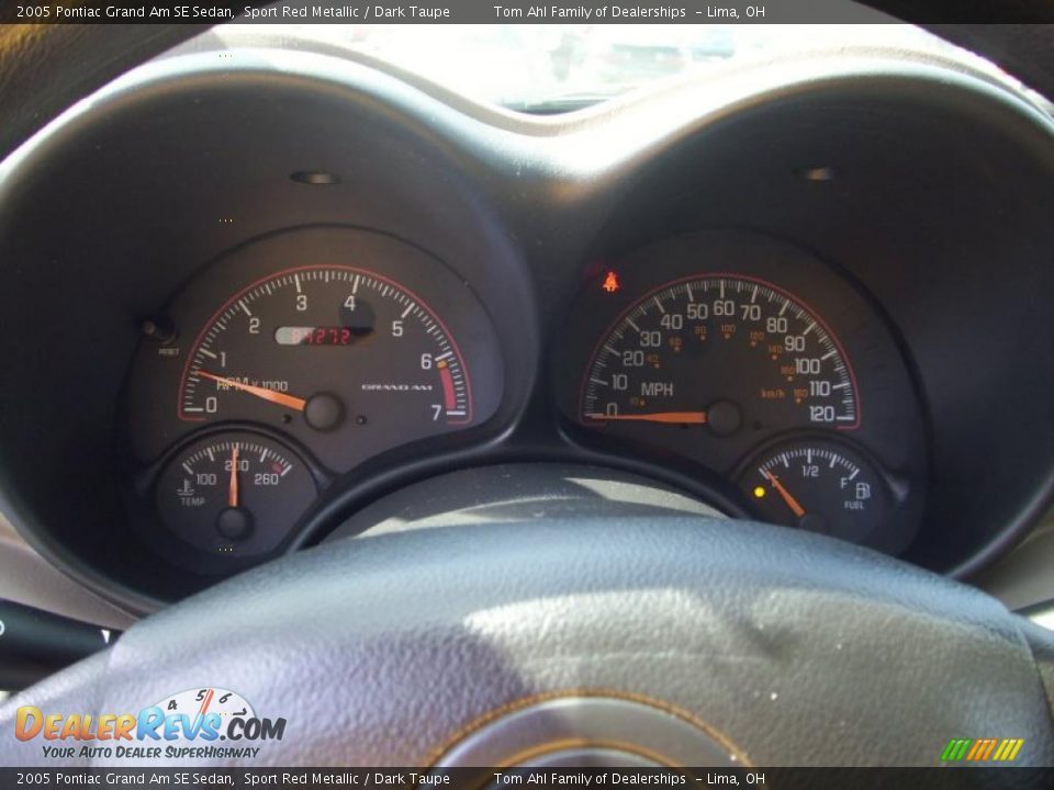 2005 Pontiac Grand Am SE Sedan Sport Red Metallic / Dark Taupe Photo #17