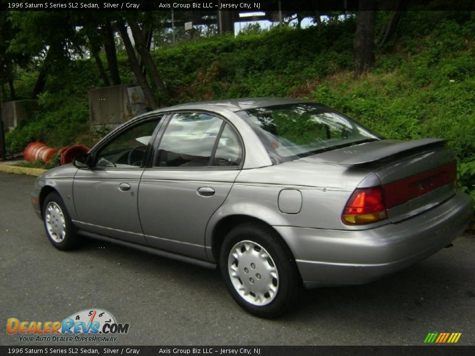 1996 Saturn S Series SL2 Sedan Silver / Gray Photo #4