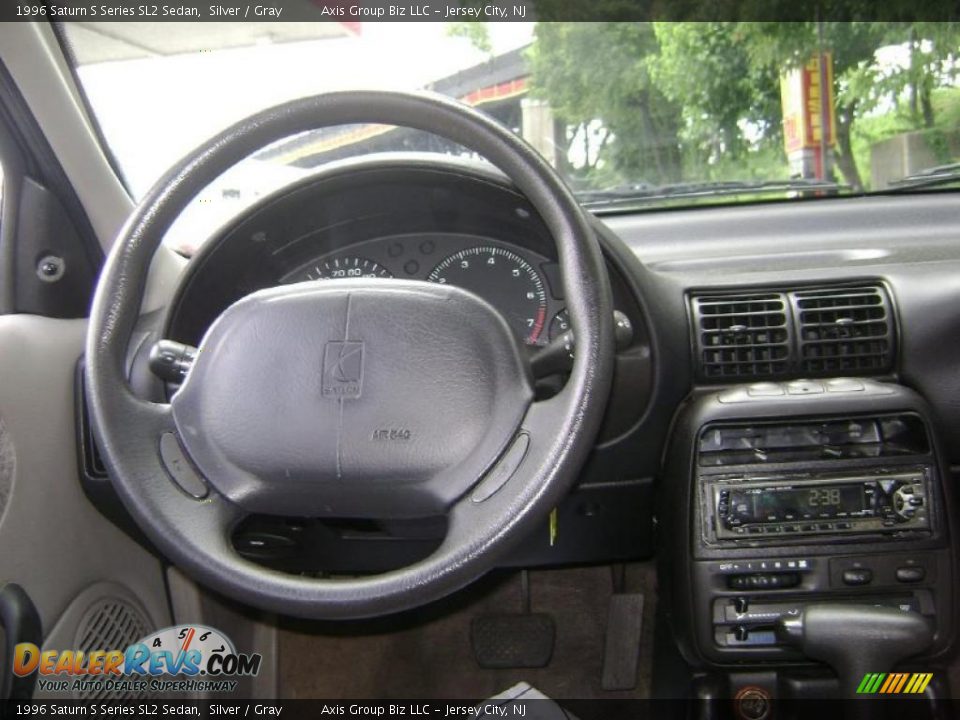 1996 Saturn S Series SL2 Sedan Silver / Gray Photo #6