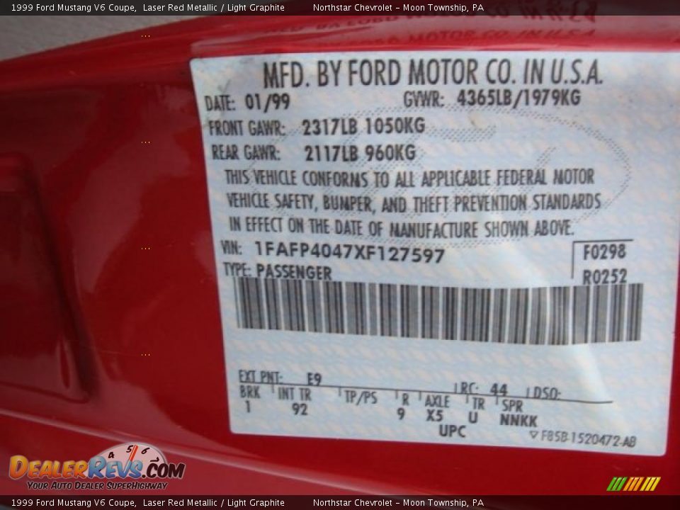 1999 Ford Mustang V6 Coupe Laser Red Metallic / Light Graphite Photo #14