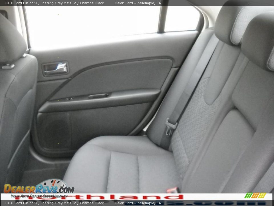 2010 Ford Fusion SE Sterling Grey Metallic / Charcoal Black Photo #15