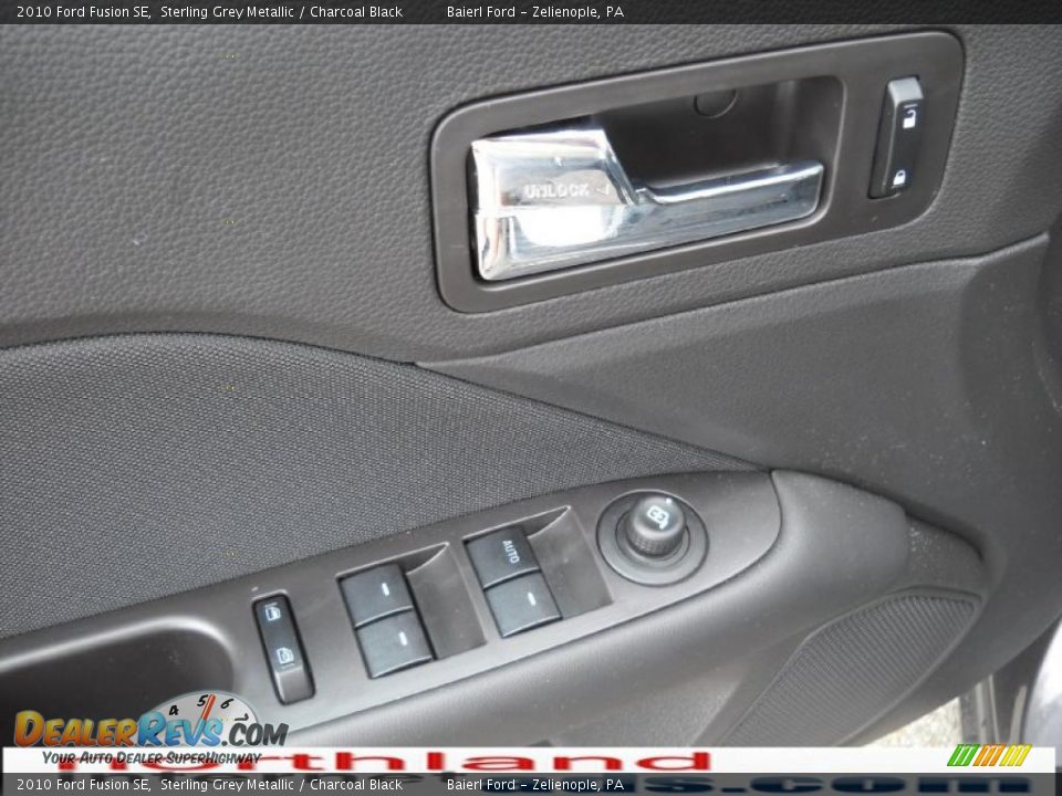 2010 Ford Fusion SE Sterling Grey Metallic / Charcoal Black Photo #16