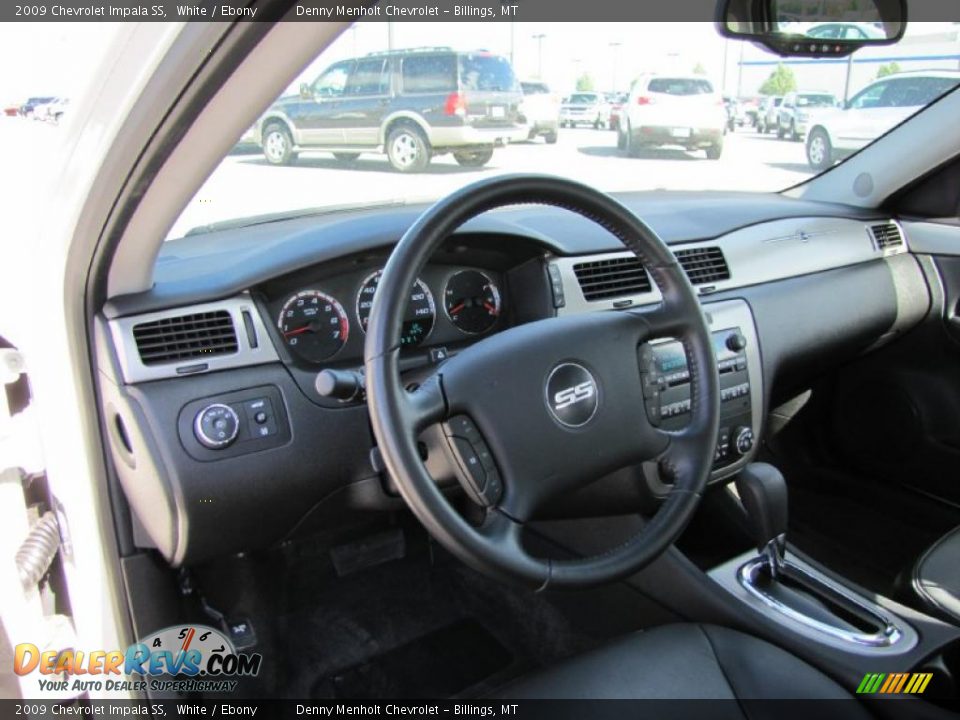 2009 Chevrolet Impala SS White / Ebony Photo #6