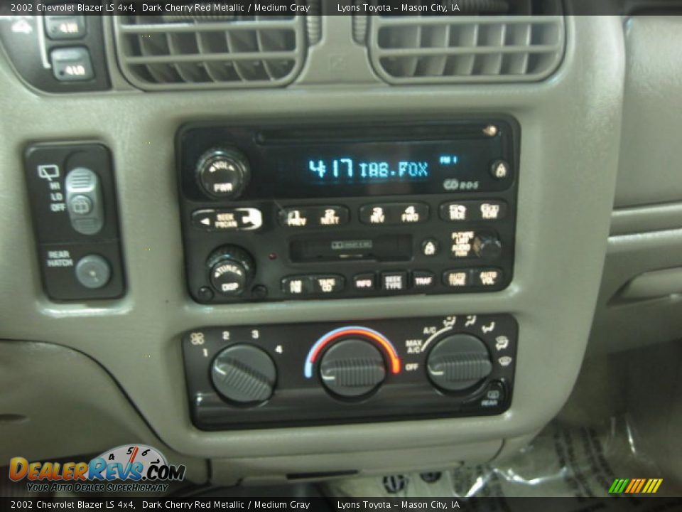 2002 Chevrolet Blazer LS 4x4 Dark Cherry Red Metallic / Medium Gray Photo #2