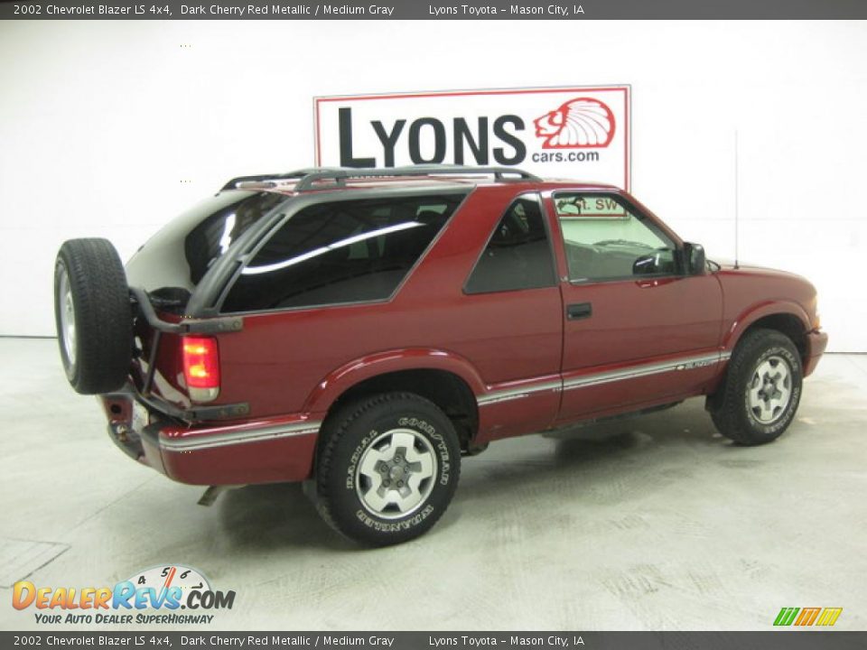 2002 Chevrolet Blazer LS 4x4 Dark Cherry Red Metallic / Medium Gray Photo #15