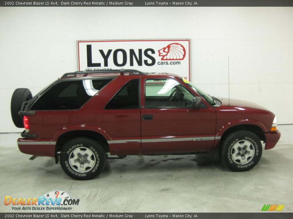 2002 Chevrolet Blazer LS 4x4 Dark Cherry Red Metallic / Medium Gray Photo #20