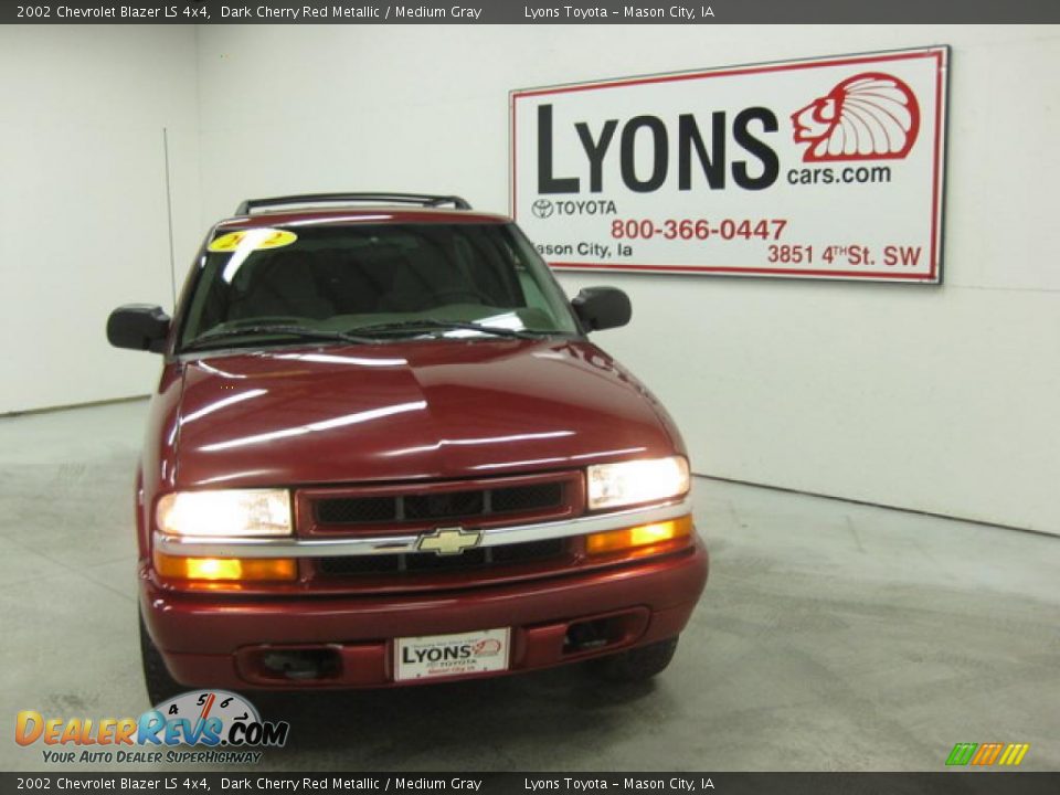 2002 Chevrolet Blazer LS 4x4 Dark Cherry Red Metallic / Medium Gray Photo #21