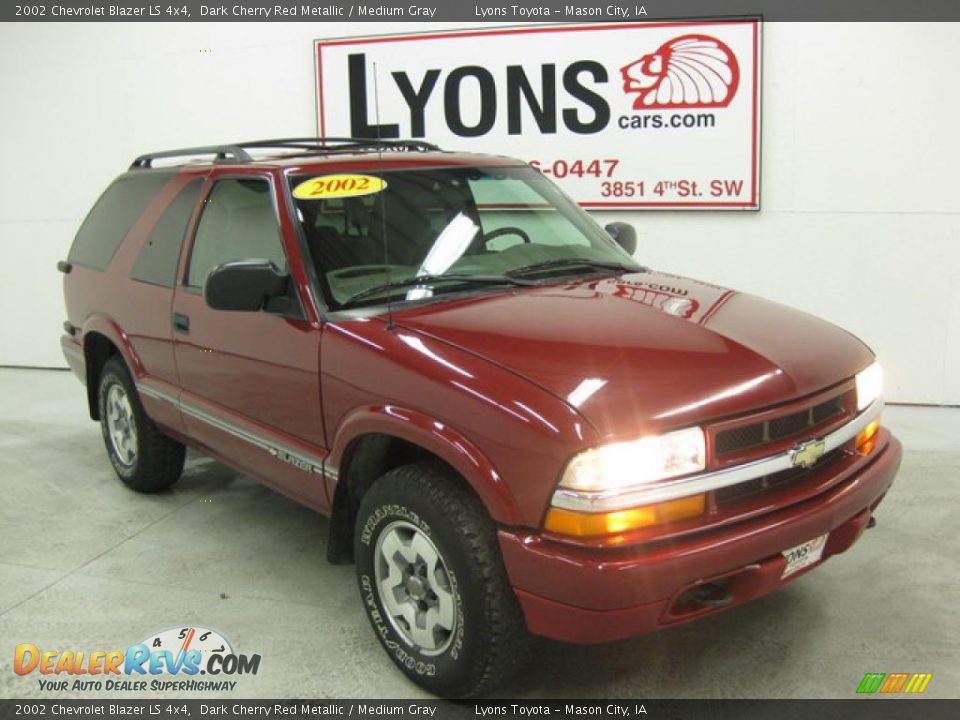 2002 Chevrolet Blazer LS 4x4 Dark Cherry Red Metallic / Medium Gray Photo #22