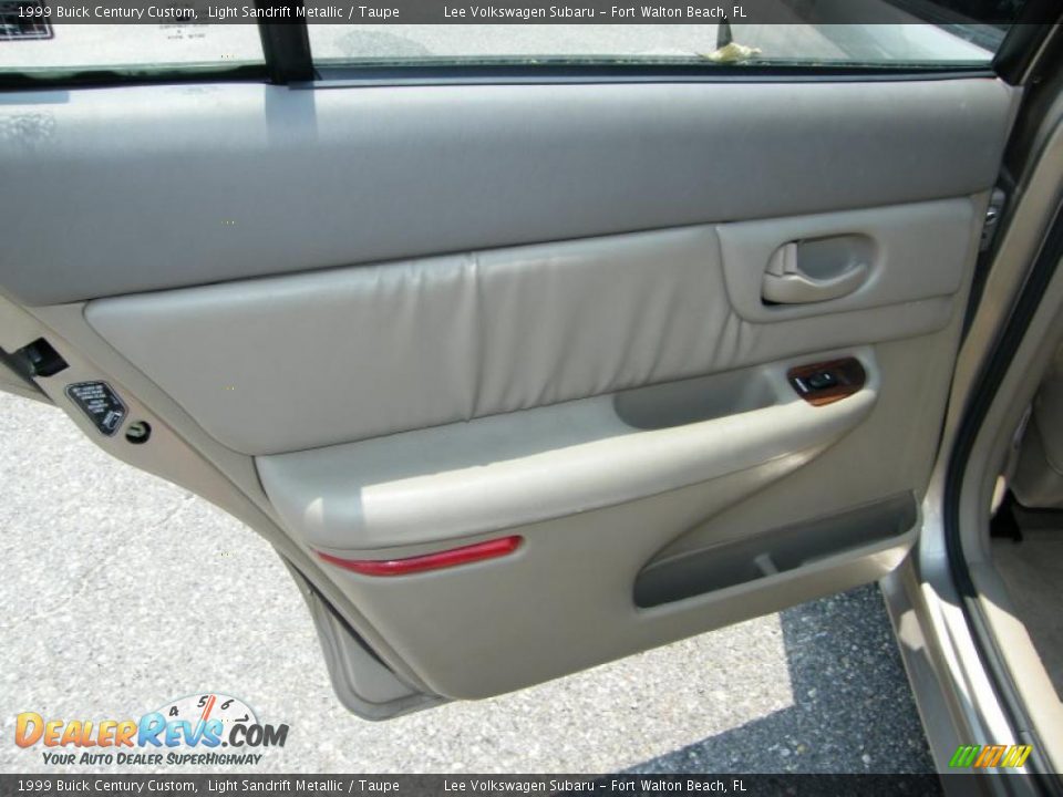 1999 Buick Century Custom Light Sandrift Metallic / Taupe Photo #22