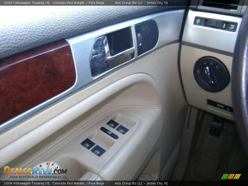 2004 Volkswagen Touareg V8 Colorado Red Metallic / Pure Beige Photo #25