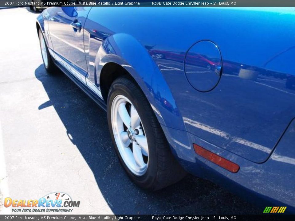 2007 Ford Mustang V6 Premium Coupe Vista Blue Metallic / Light Graphite Photo #4