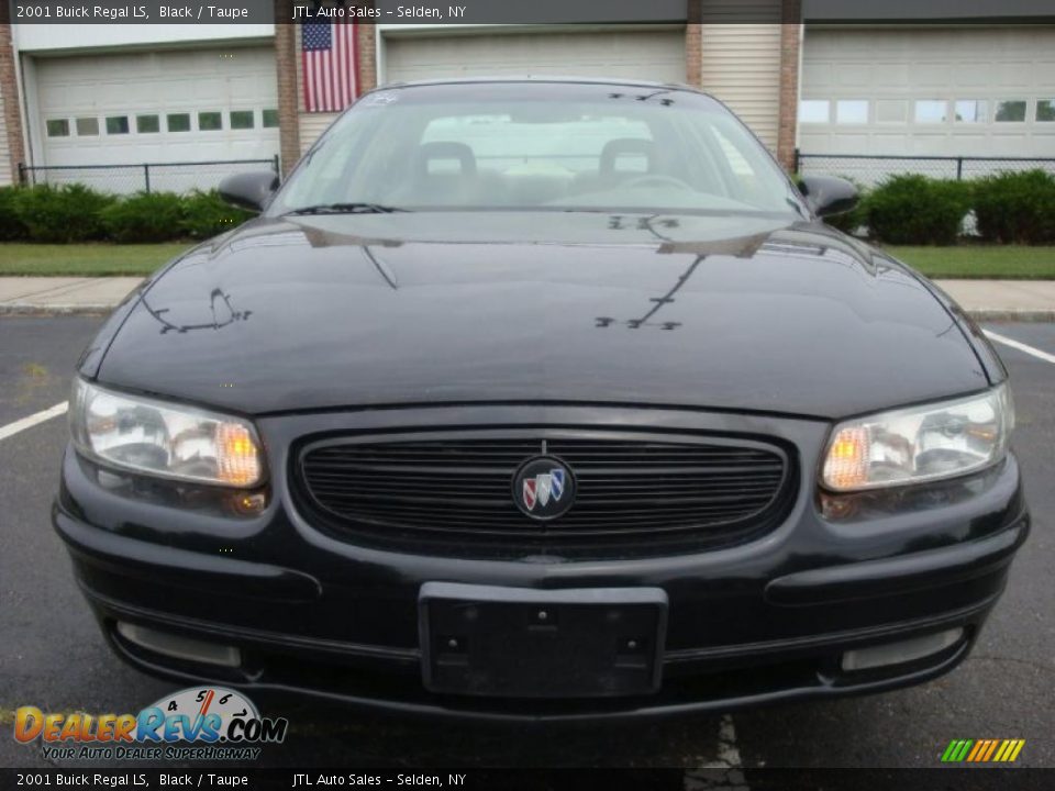 2001 Buick Regal LS Black / Taupe Photo #2