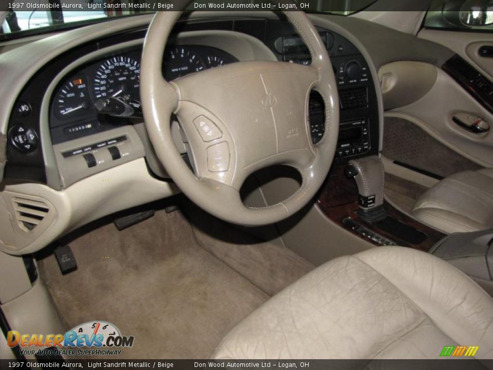 1997 Oldsmobile Aurora Light Sandrift Metallic / Beige Photo #21
