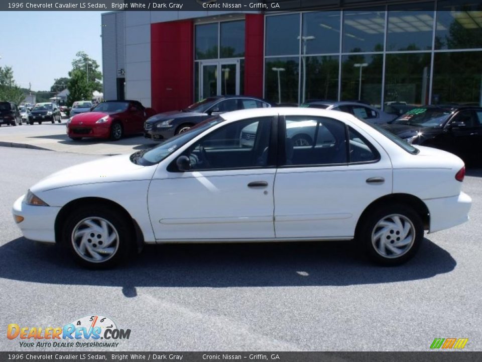 1996 Chevrolet Cavalier LS Sedan Bright White / Dark Gray Photo #2