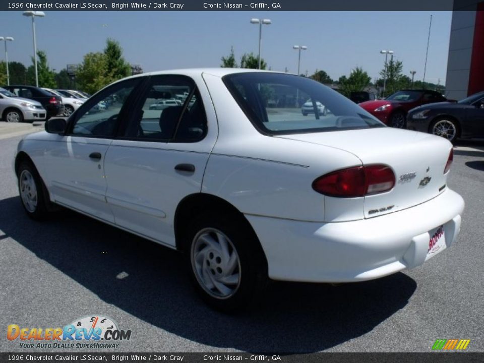 1996 Chevrolet Cavalier LS Sedan Bright White / Dark Gray Photo #3