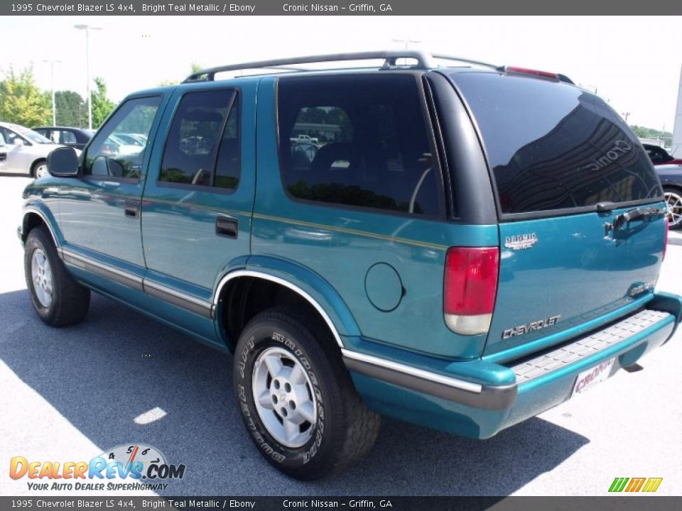 1995 Chevrolet Blazer LS 4x4 Bright Teal Metallic / Ebony Photo #3