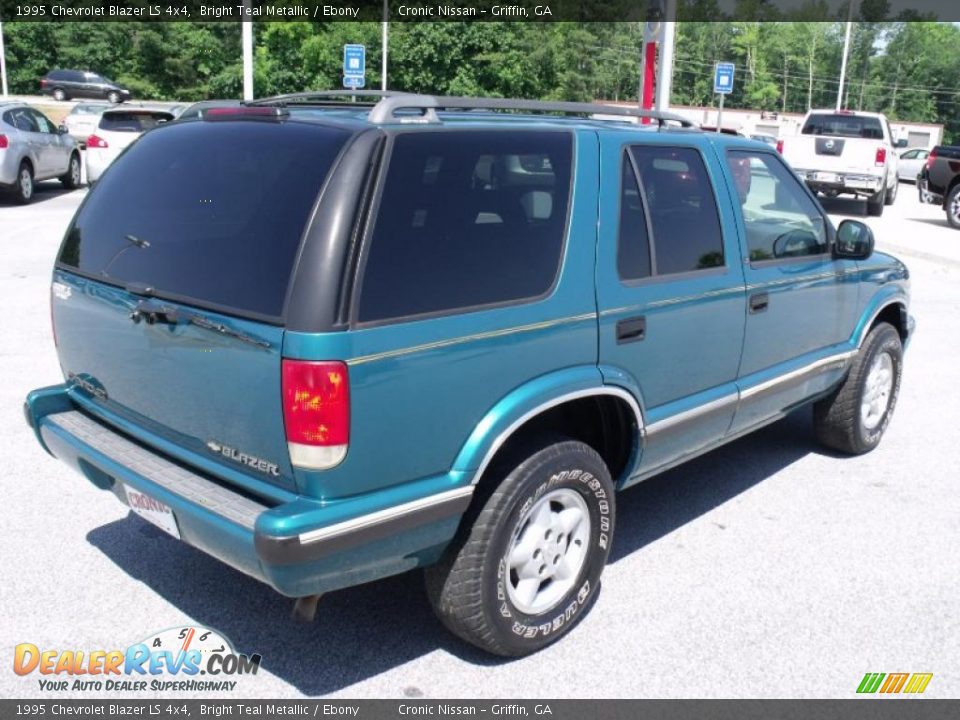 1995 Chevrolet Blazer LS 4x4 Bright Teal Metallic / Ebony Photo #5