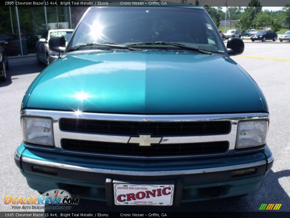 1995 Chevrolet Blazer LS 4x4 Bright Teal Metallic / Ebony Photo #8