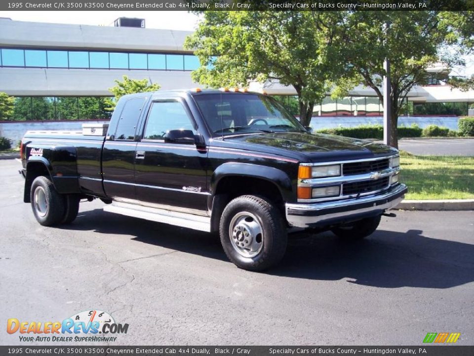 1995 Chevrolet C/K 3500 K3500 Cheyenne Extended Cab 4x4 Dually Black / Gray Photo #1