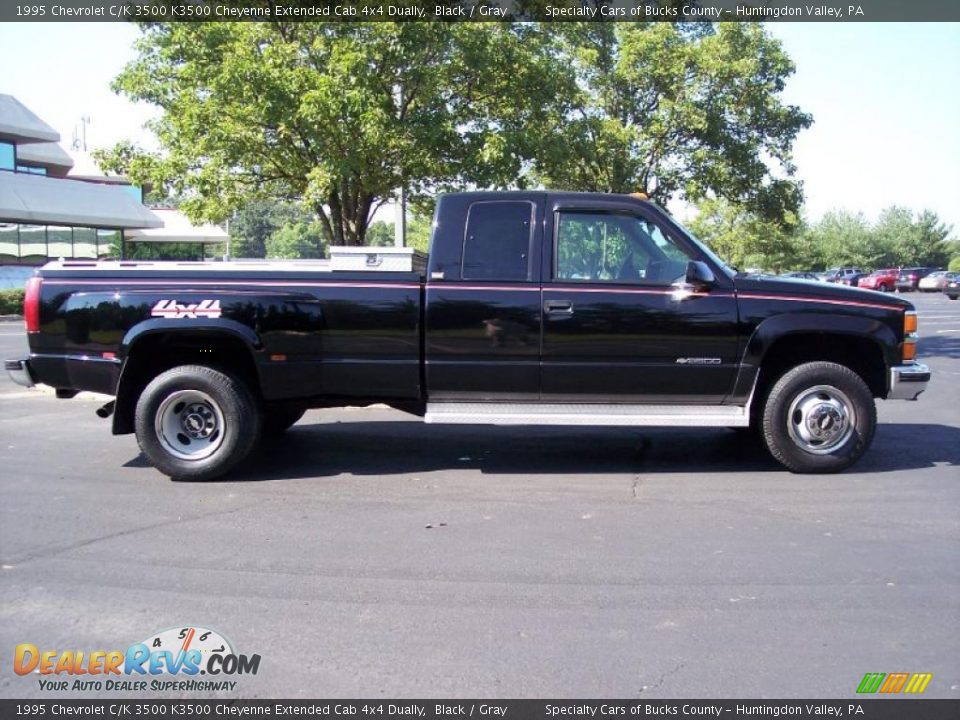 1995 Chevrolet C/K 3500 K3500 Cheyenne Extended Cab 4x4 Dually Black / Gray Photo #4