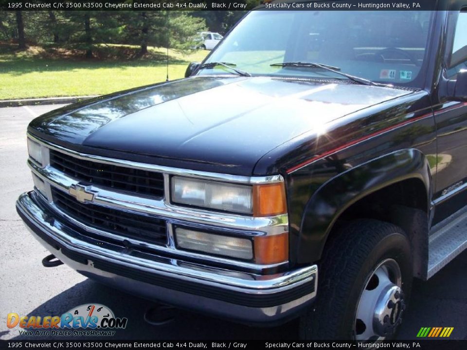 1995 Chevrolet C/K 3500 K3500 Cheyenne Extended Cab 4x4 Dually Black / Gray Photo #11