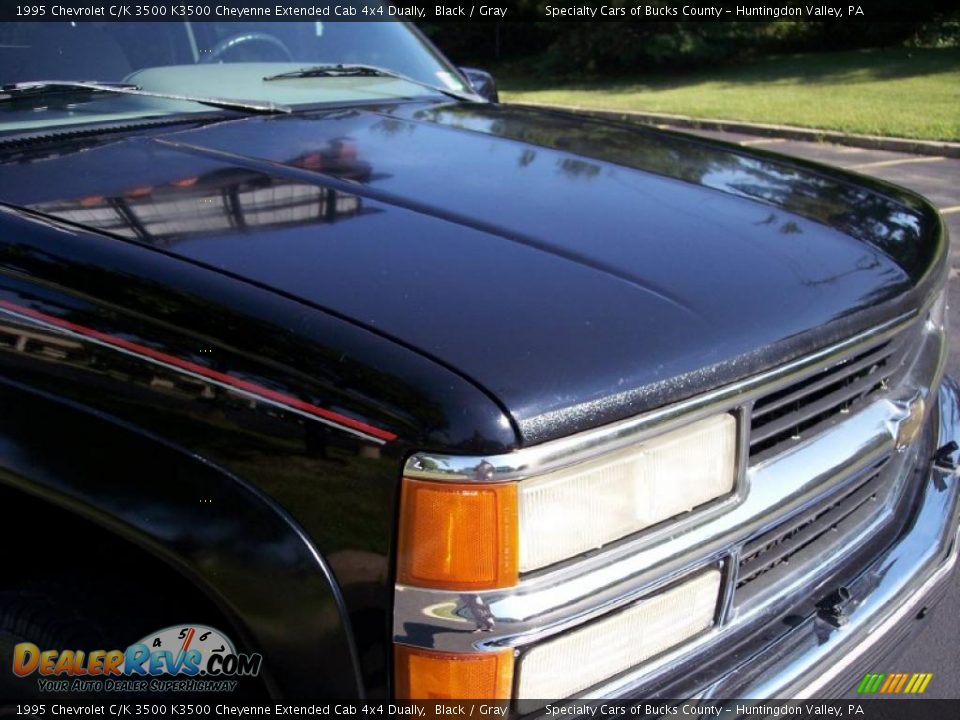 1995 Chevrolet C/K 3500 K3500 Cheyenne Extended Cab 4x4 Dually Black / Gray Photo #25