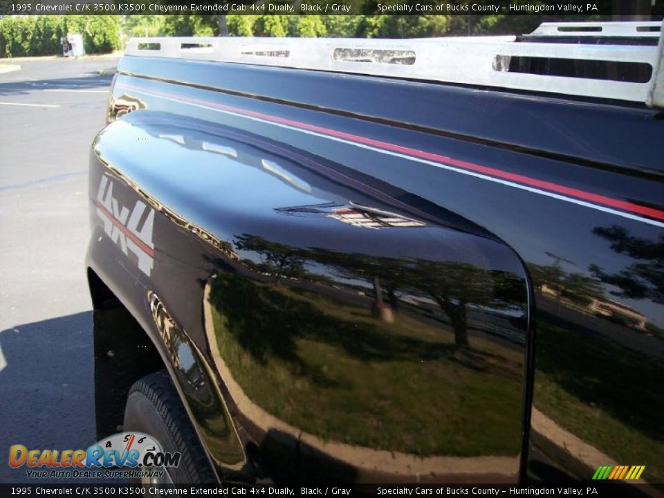 1995 Chevrolet C/K 3500 K3500 Cheyenne Extended Cab 4x4 Dually Black / Gray Photo #26