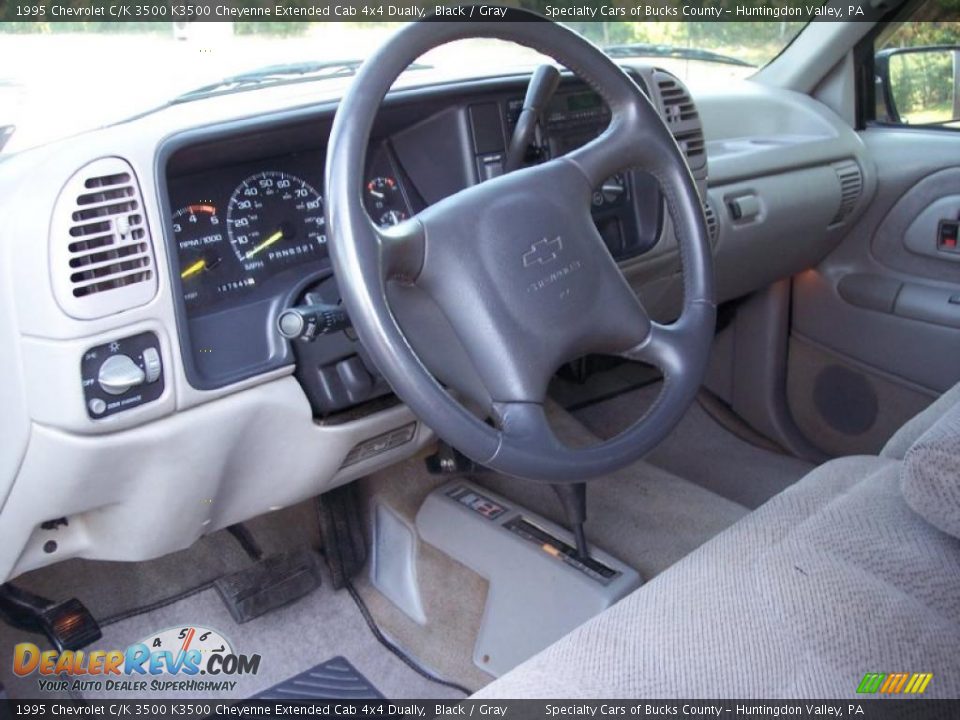 1995 Chevrolet C/K 3500 K3500 Cheyenne Extended Cab 4x4 Dually Black / Gray Photo #27
