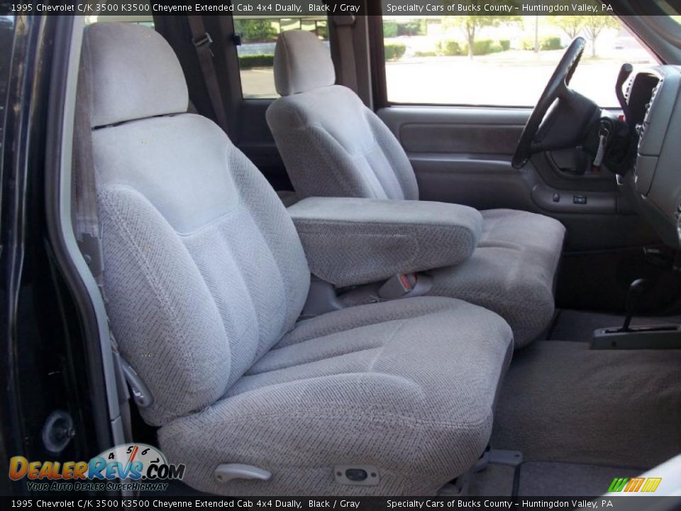 1995 Chevrolet C/K 3500 K3500 Cheyenne Extended Cab 4x4 Dually Black / Gray Photo #36