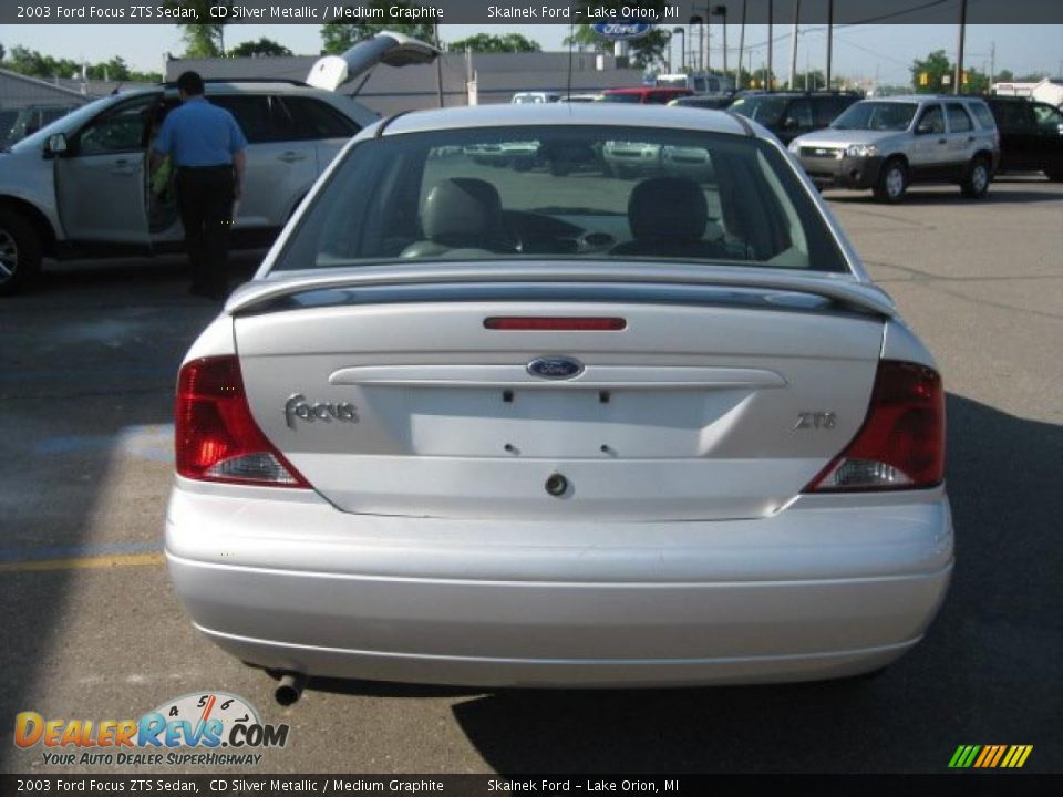 2003 Ford Focus ZTS Sedan CD Silver Metallic / Medium Graphite Photo #4