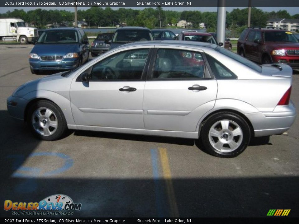 2003 Ford Focus ZTS Sedan CD Silver Metallic / Medium Graphite Photo #6